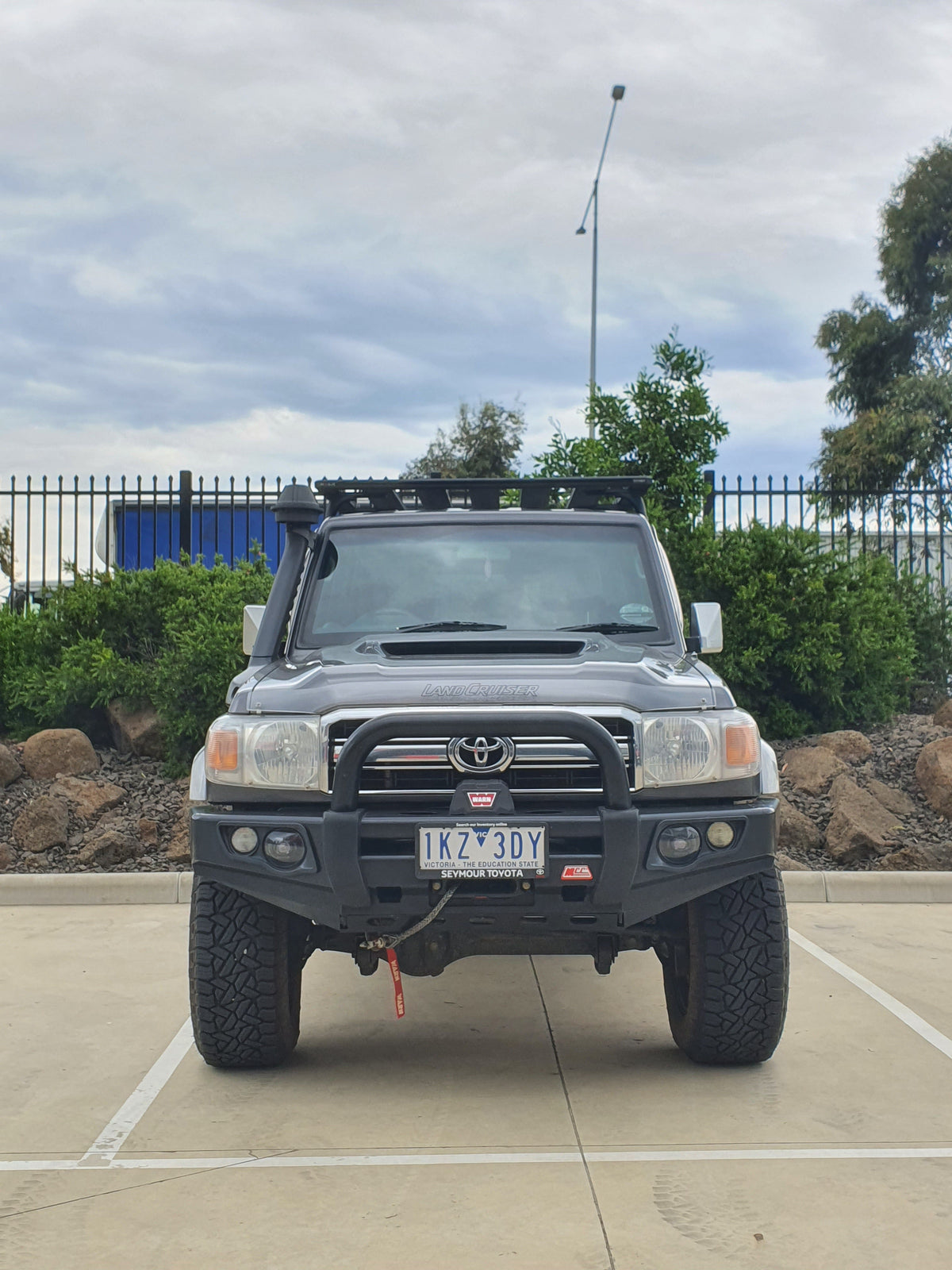 Land Cruiser 70 series 2007-Current 707-01 Falcon Bull Bar Single Black Loop Package (No Foglight) - SKU MCC-01005-701SBL