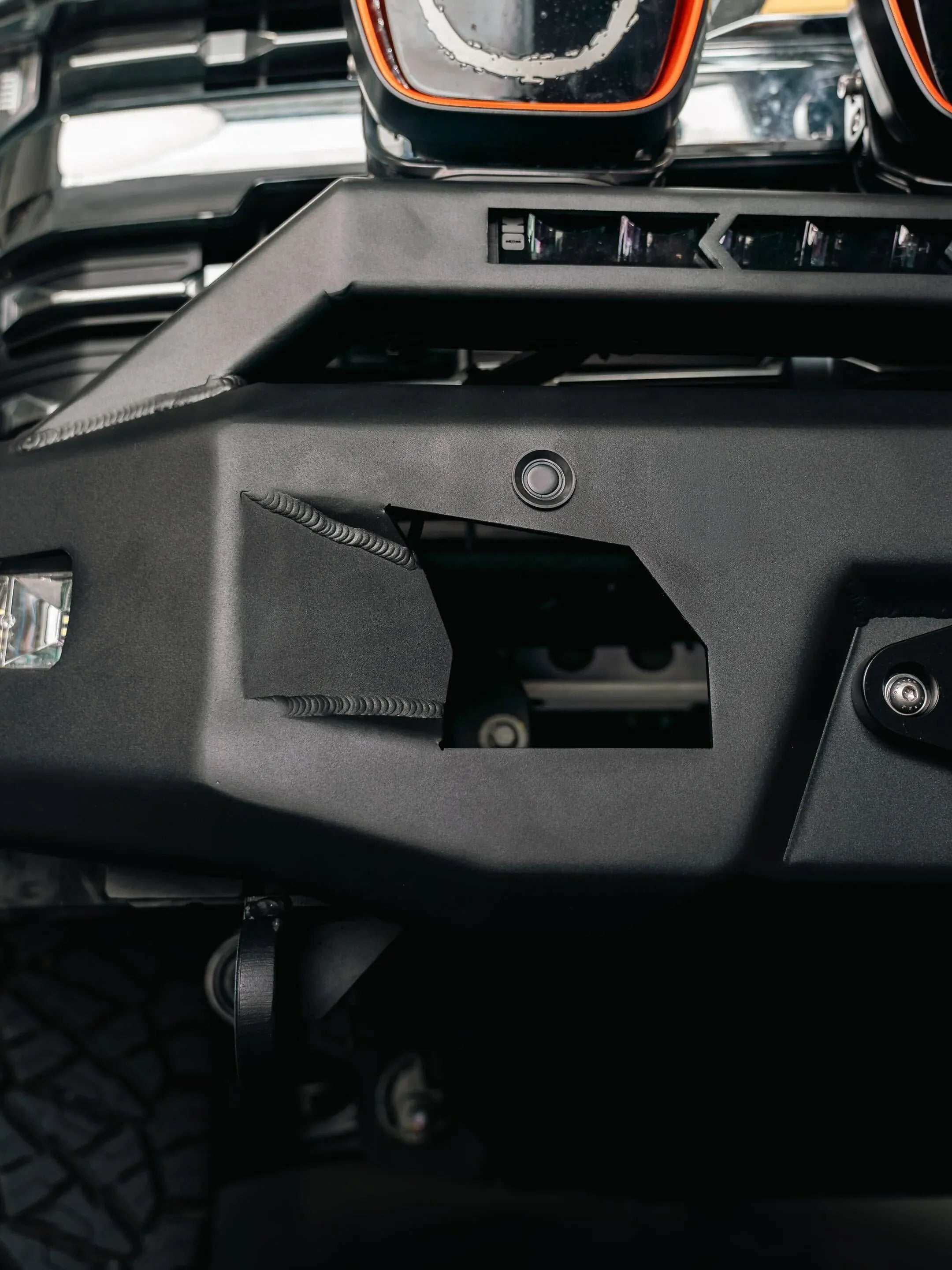 Outback Kitters Pre Runner Bar Chuck Series to suits Chev 1500 (2022+)