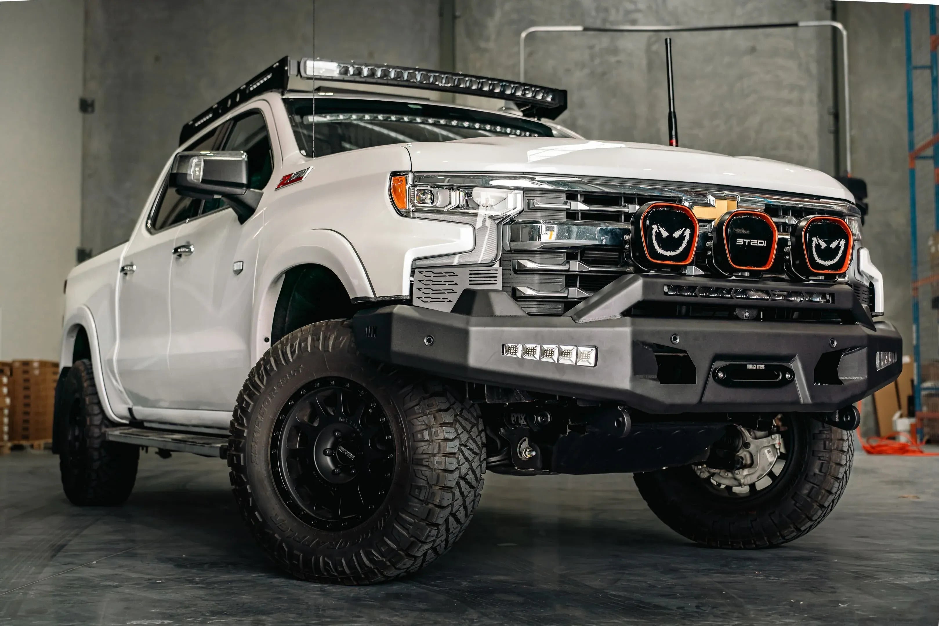 Outback Kitters Pre Runner Bar Chuck Series to suits Chev 1500 (2022+)
