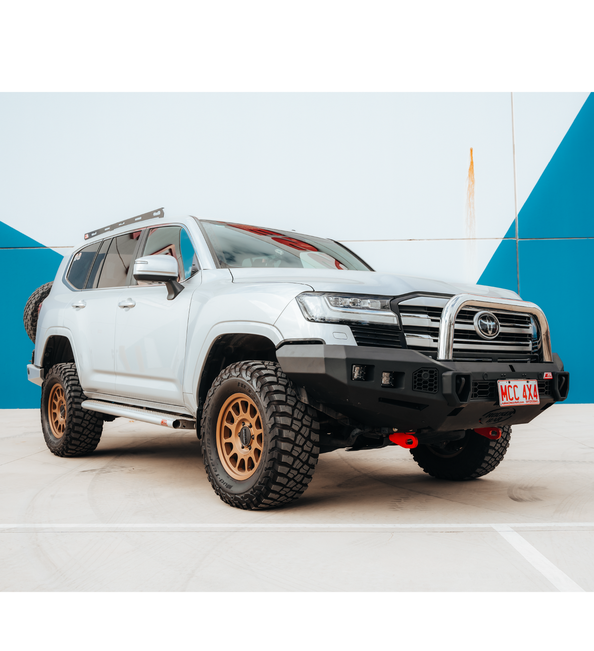 Land Cruiser 300 Series 2022-On - 078-01SQSSL Rocker Bull Bar Single Stainless Loop Package - SKU MCC-01023-7801SQSSL