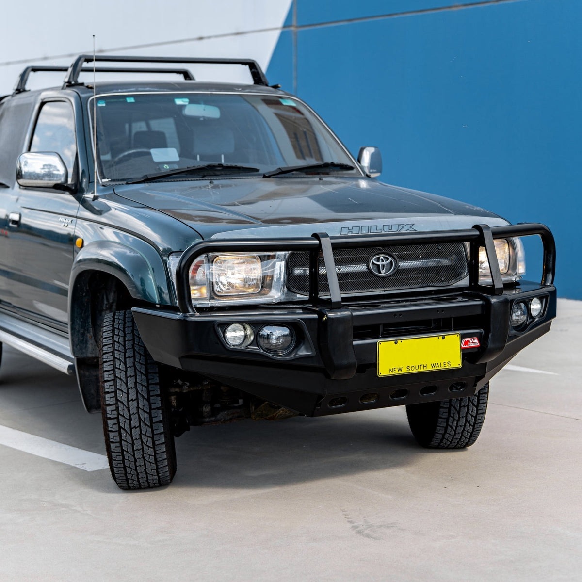 Toyota Hilux 1997-2004 707-02 Falcon Bull Bar Black A-Frame Package (No Foglight) - SKU MCC-01001-702UP