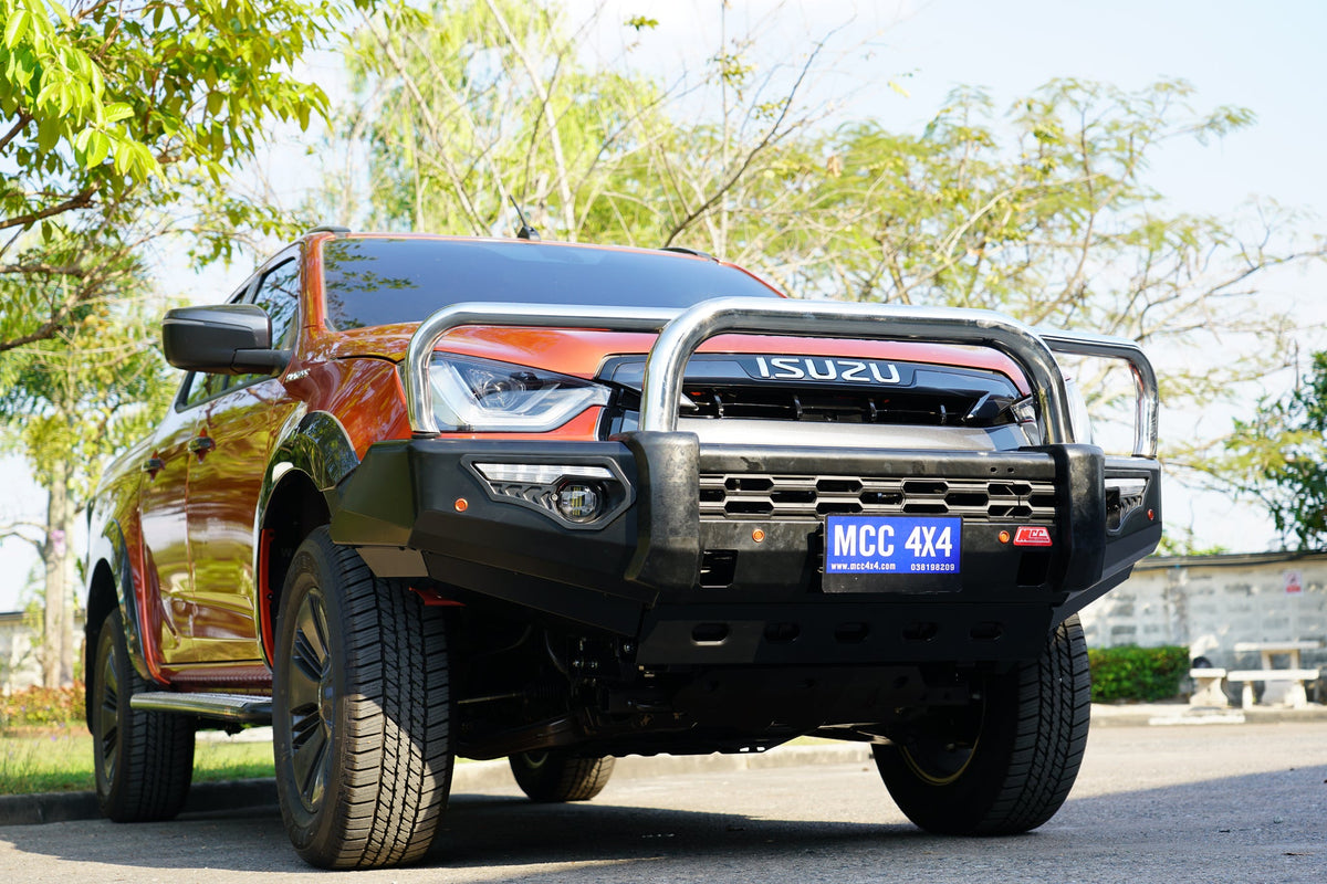 Dmax RG 2020-2024 808-01 Phoenix Bull Bar Single Stainless Loop Package - SKU MCC-08007-801SSL
