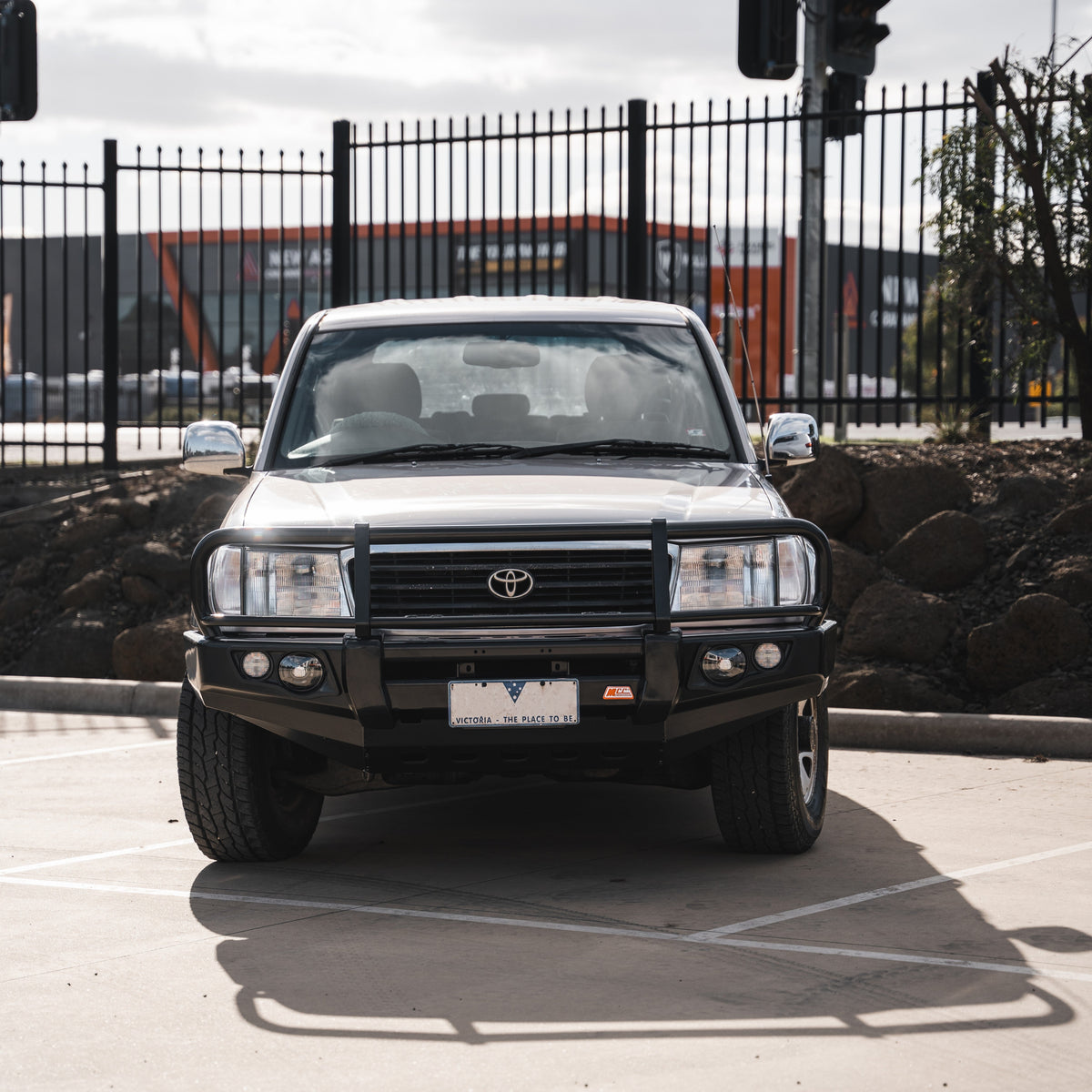 Land Cruiser 100 series 1998-2007 707-02 Falcon Bull Bar Black A-Frame Package (LED Foglight) - SKU MCC-01007-702FOGUP