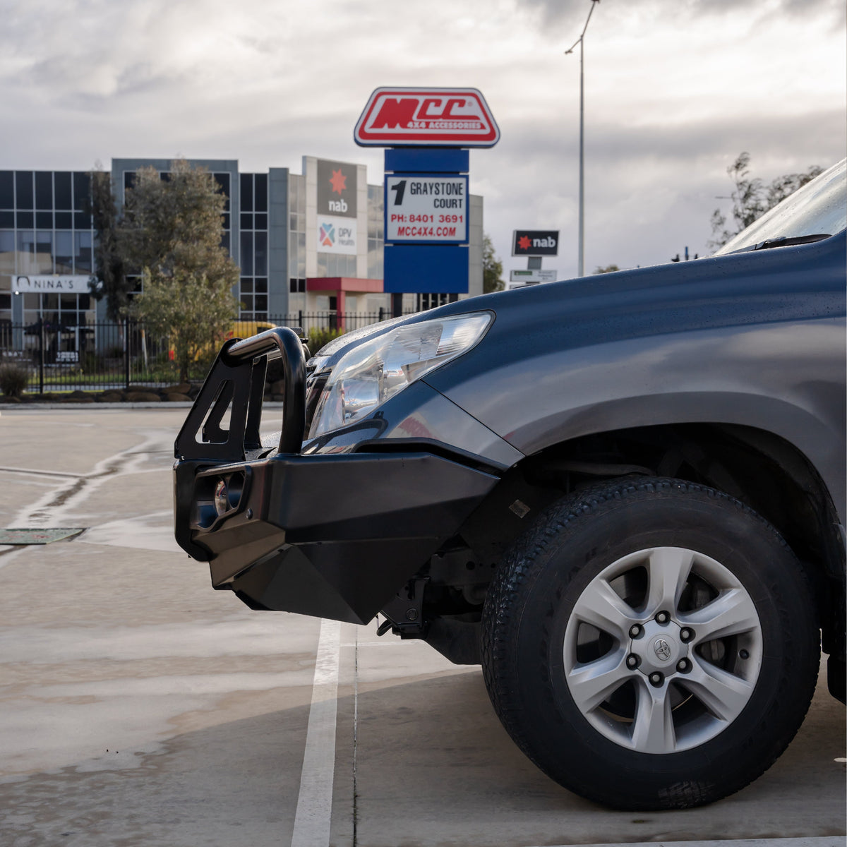 Prado 150 prefacelift 2009-2017 707-02 Falcon Bull Bar Black A-Frame Package (No Foglight) - SKU MCC-01011-702UP