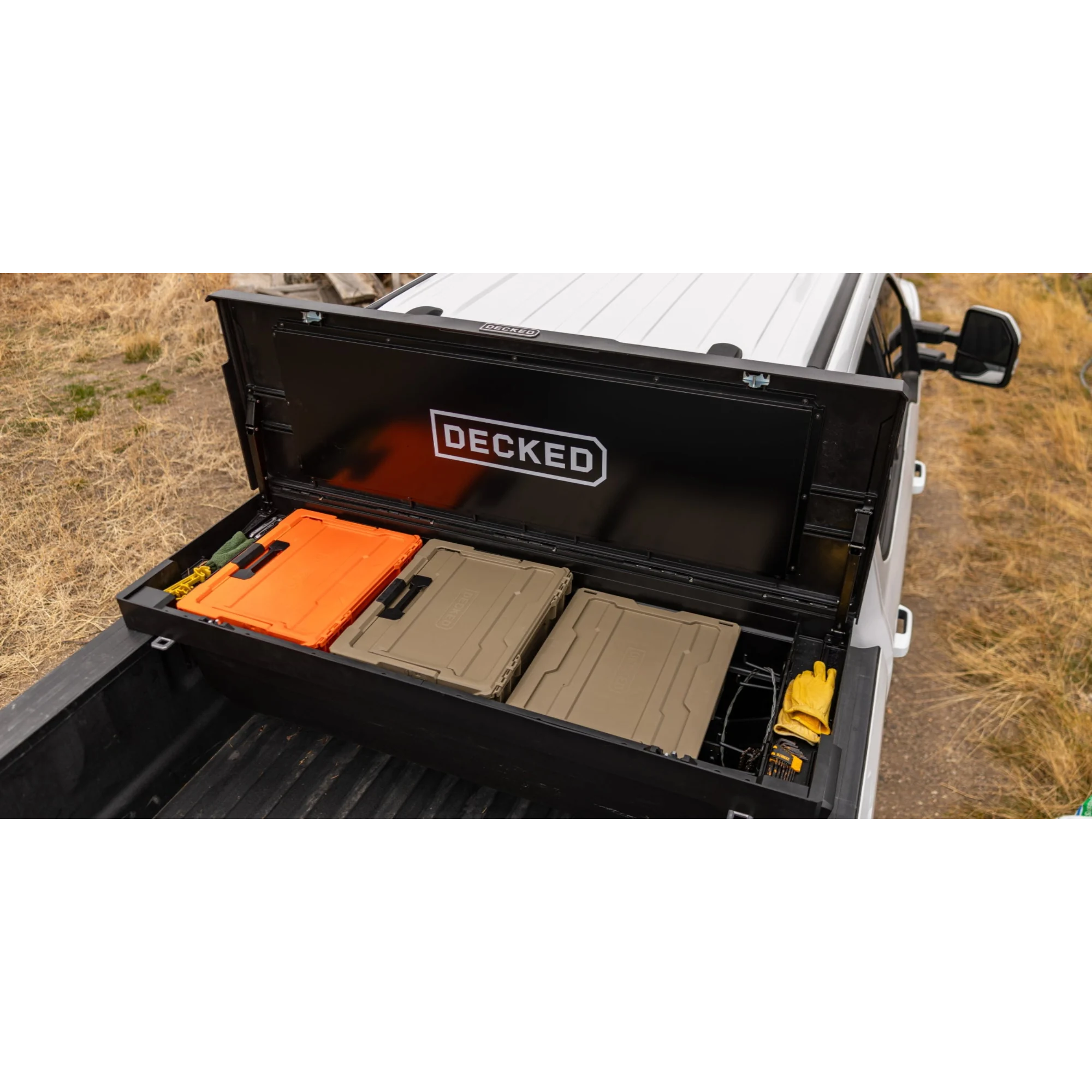 Payloader 32 - D-co bin, Tan, Single by DECKED