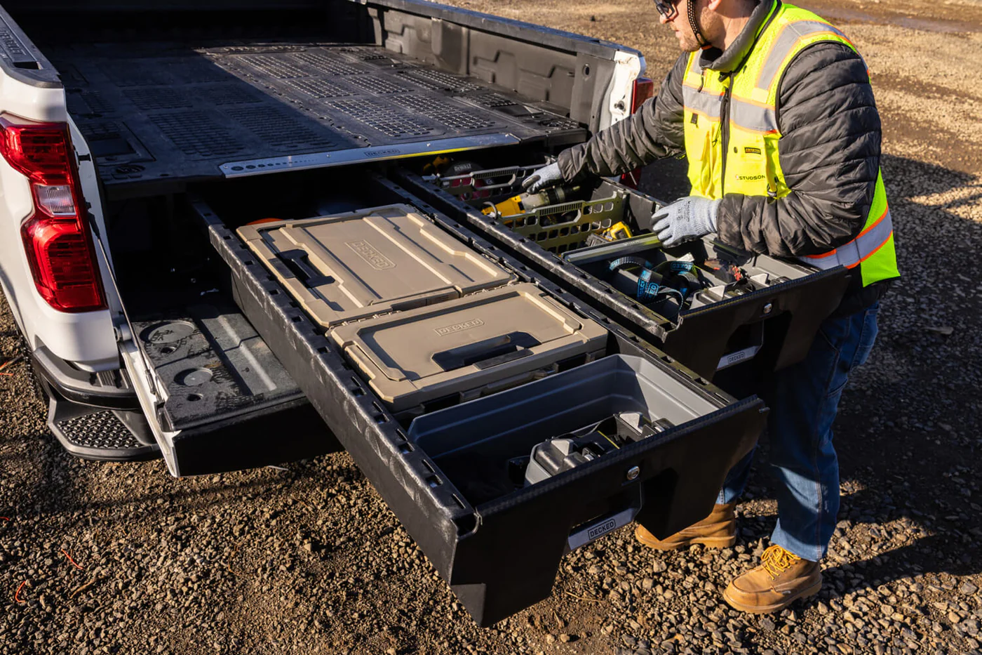 Drawer System (8' Tub) + Premium Accessory Pack + Load Floor suits Ford F-250 Super Duty/F-350 Super Duty (99-26) by DECKED