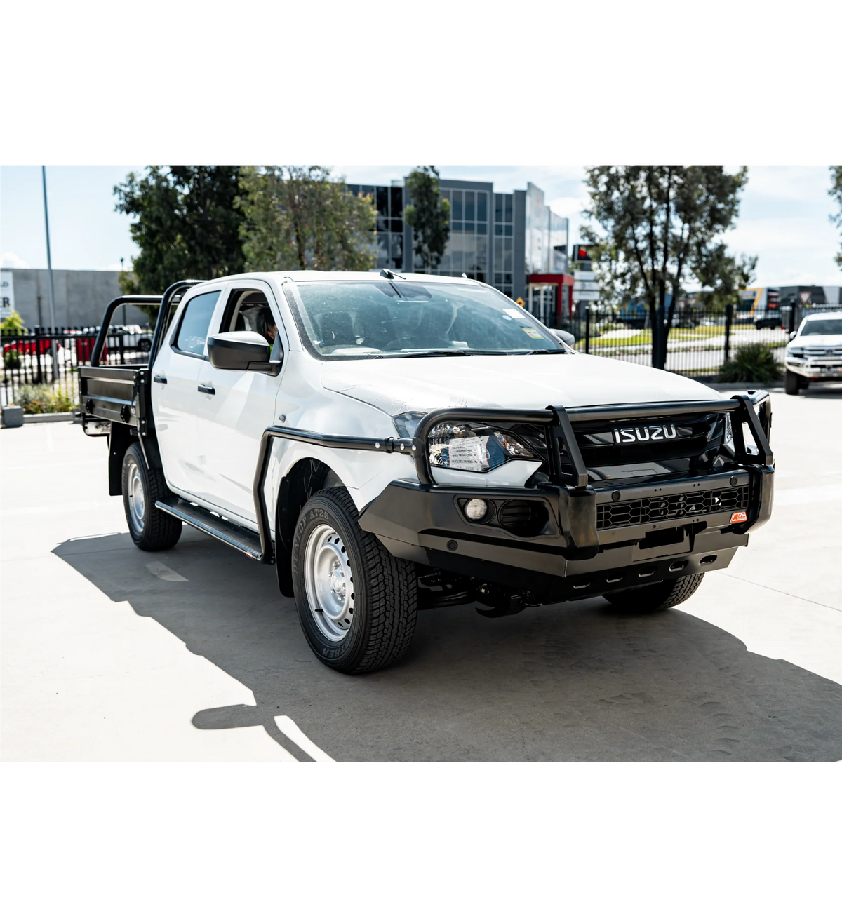 Dmax 2024-On (10/23) 707-02 Falcon Bull Bar Black A-Frame Package (No Foglight)