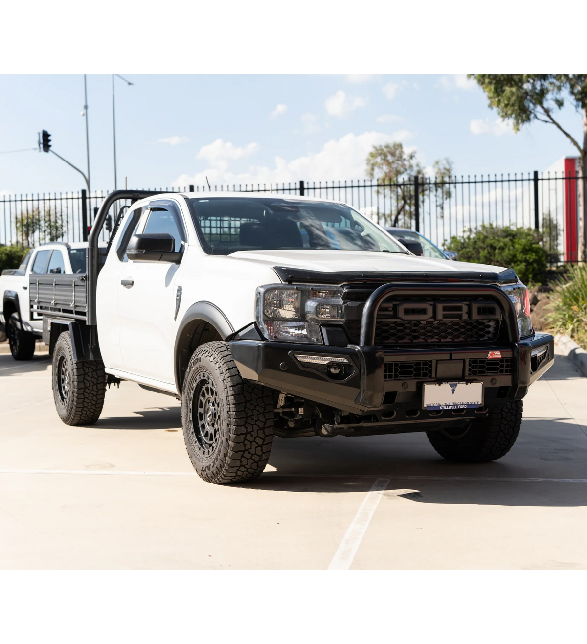 Next-Gen Ranger/Everest 2022-On - 808-01 Phoenix Bull Bar Single Black Loop Package - SKU MCC-05010-801SBL