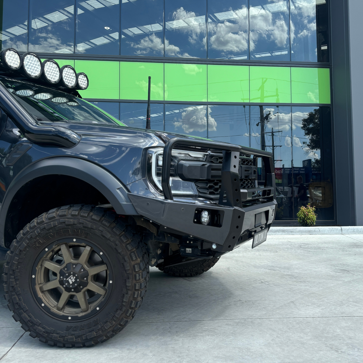 Raslarr Ford Ranger Raptor Hooped Dallas Bull Bar