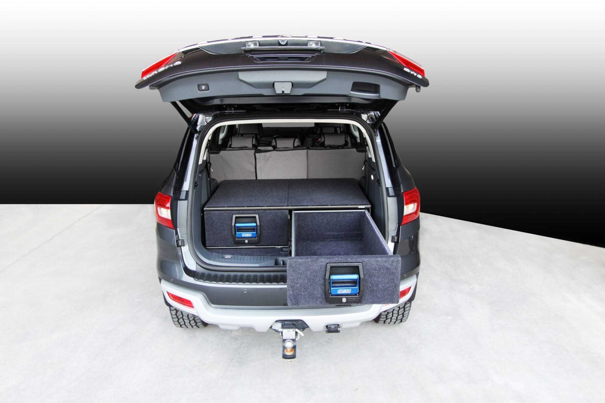 Ford-Everest-Drawers-7-1.jpg