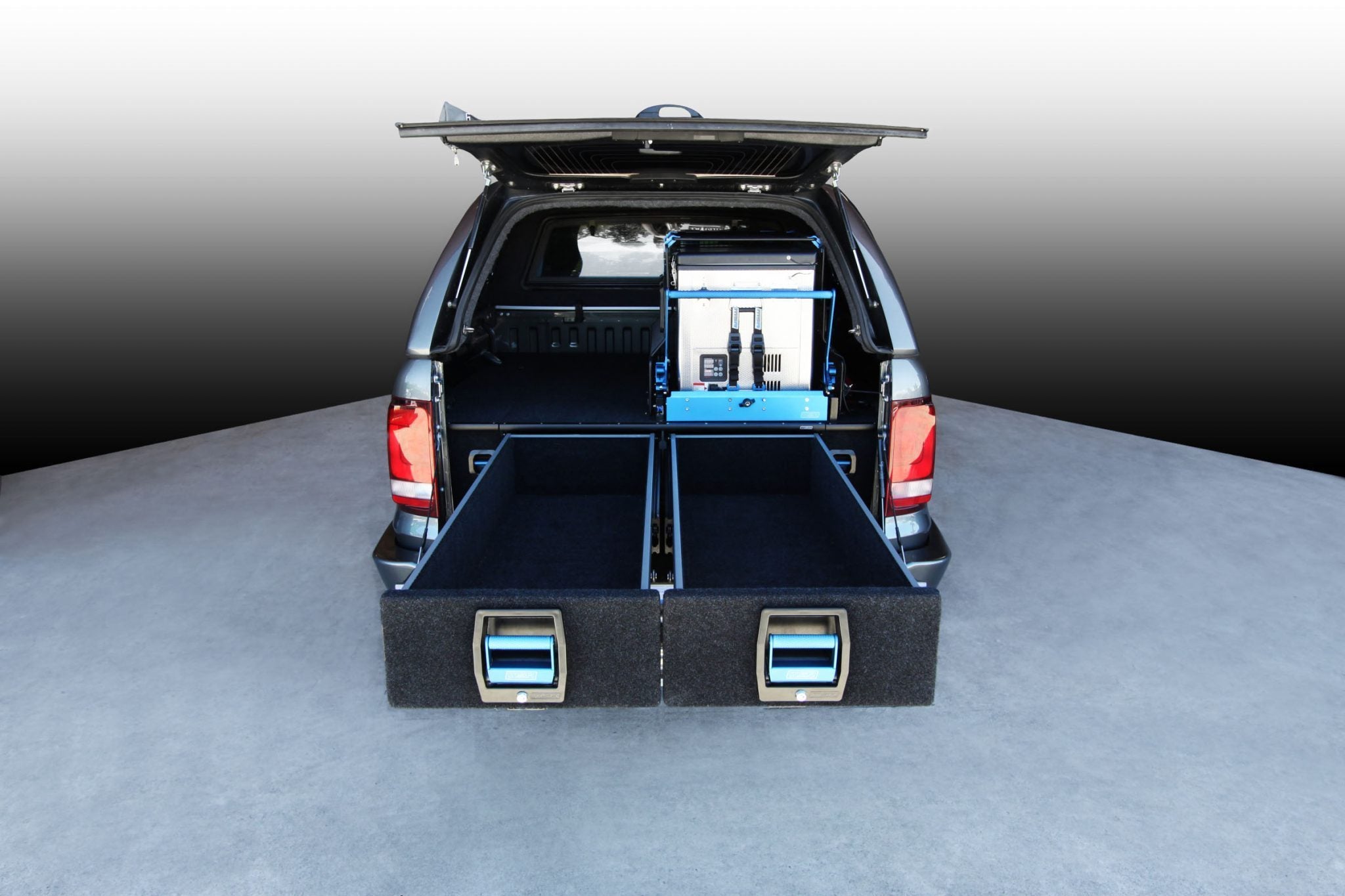 Volkswagen-Amarok-Drawers-1-1.jpg