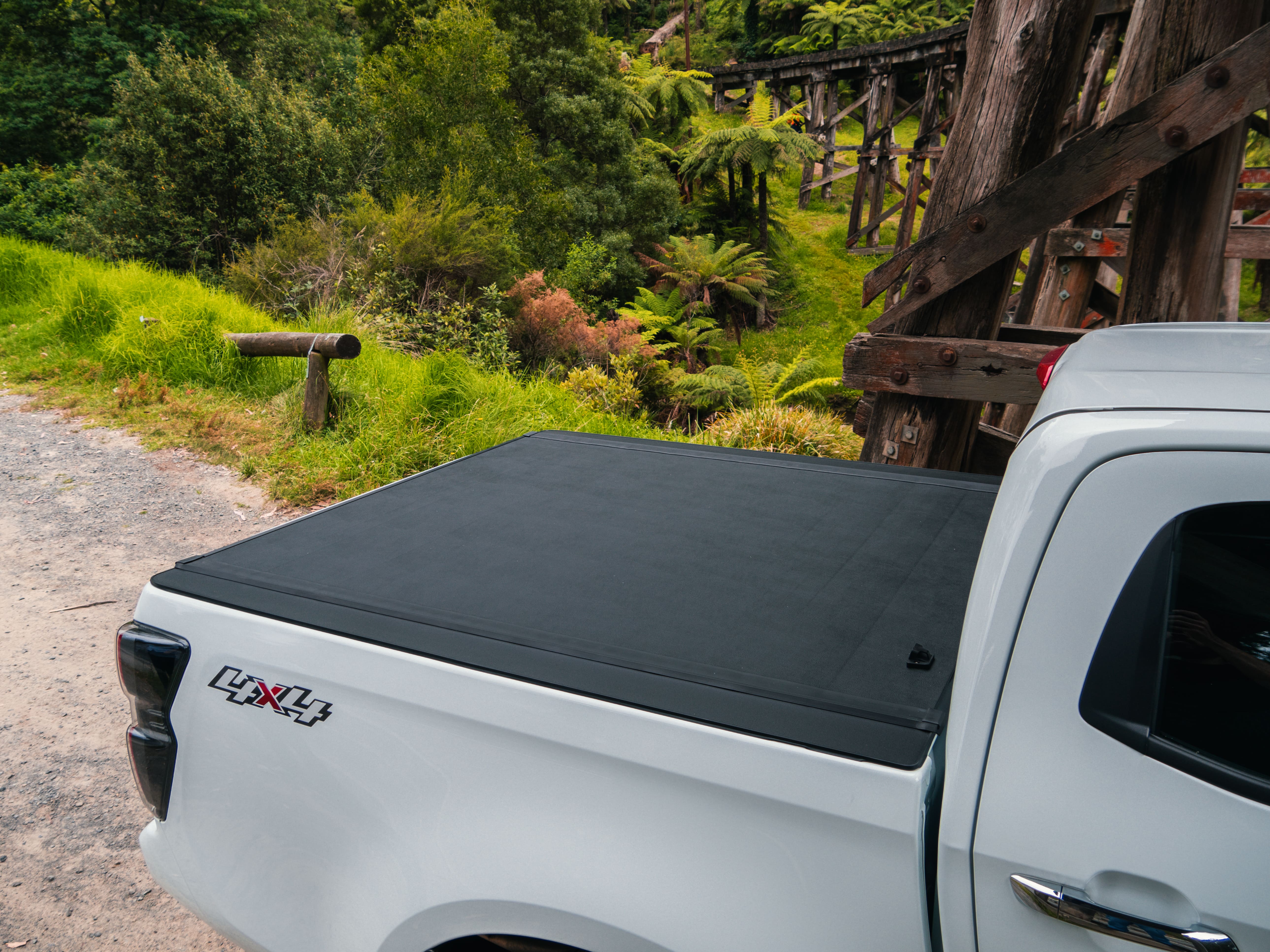 Tonneau Covers - Pro 4x4