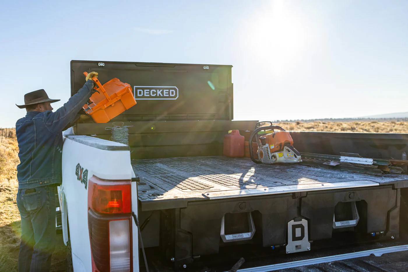 Drawer System (8' Tub) + Premium Accessory Pack + Load Floor suits Ford F-250 Super Duty/F-350 Super Duty (99-26) by DECKED
