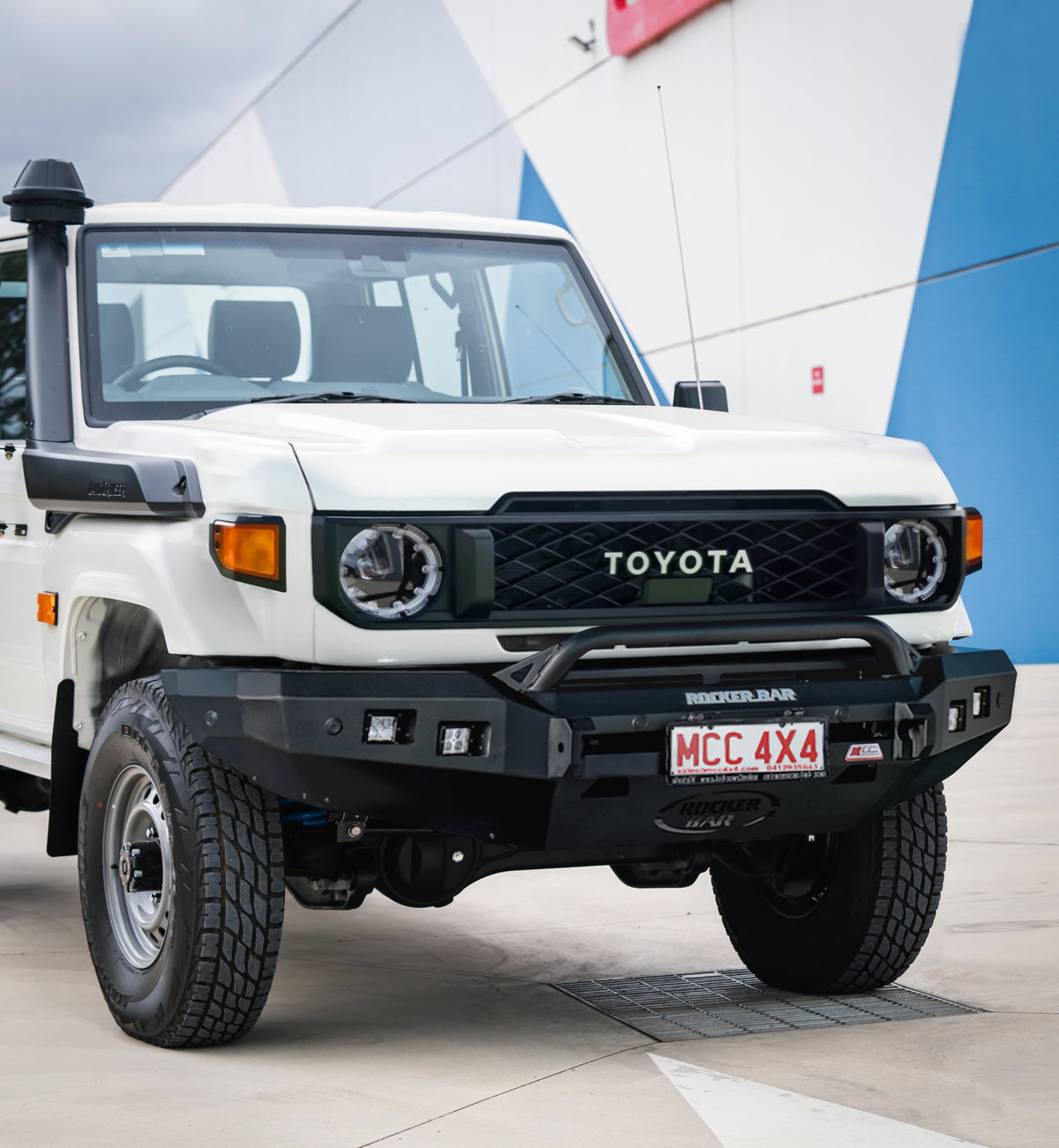 Land Cruiser 79 Series Single Cab 2024-On - 078-01SQL Rocker Bull Bar Single Low Loop Package - SKU MCC-01024-7801SQLSC