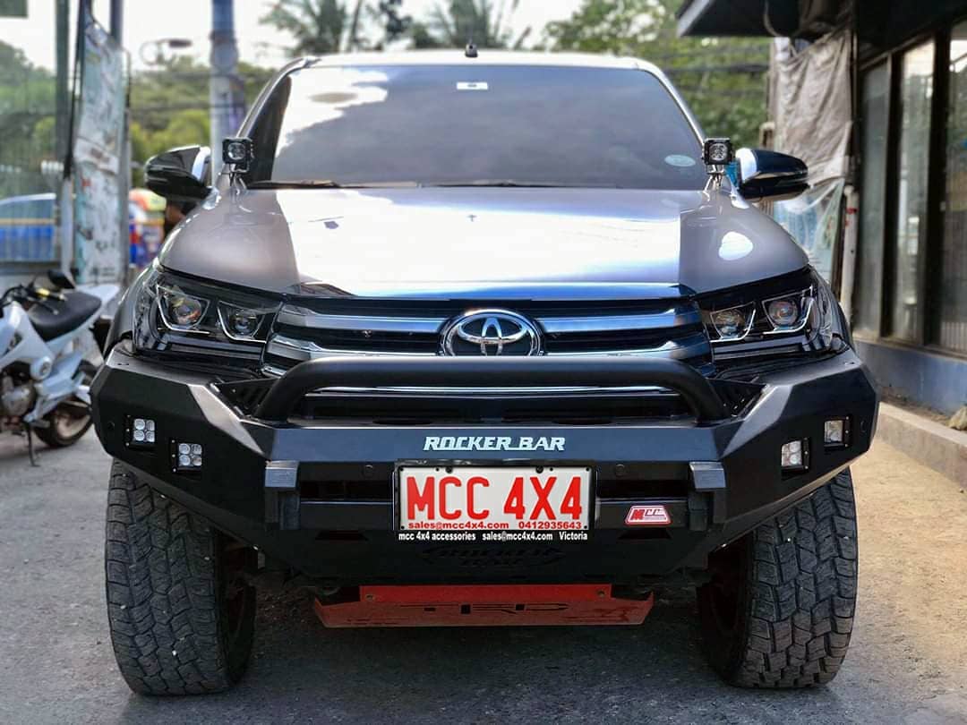 Hilux N80 2016-2020 078-01SQL Rocker Bull Bar Single Low Loop Package - SKU MCC-01017-7801SQL