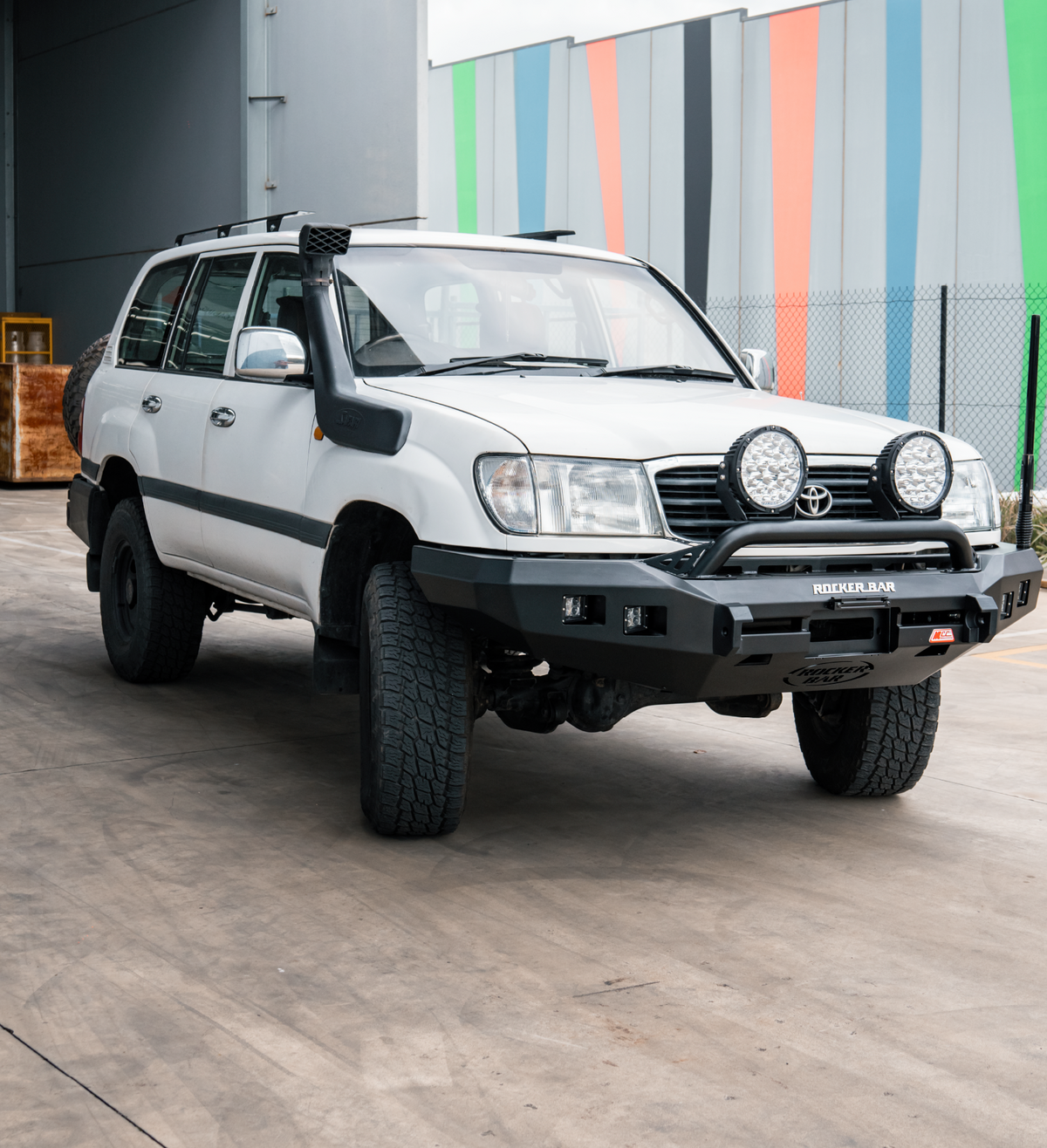 Land Cruiser 100 series 1998-2007  078-01SQL Rocker Bull Bar Single Low Loop Package - SKU MCC-01007-7801SQL