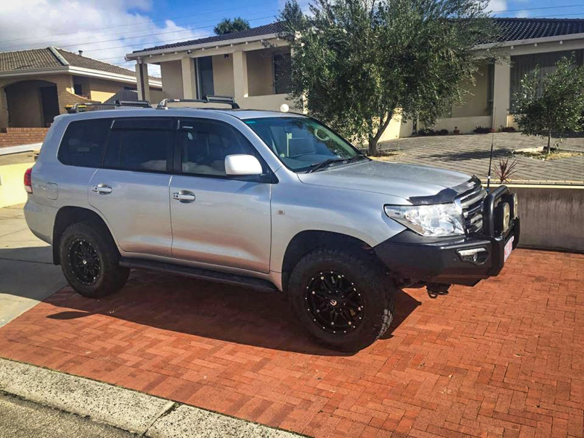 Land Cruiser 200 series prefacelift 2007-2015  808-01 Phoenix Bull Bar Single Stainless Loop Package - SKU MCC-01008-801SSL