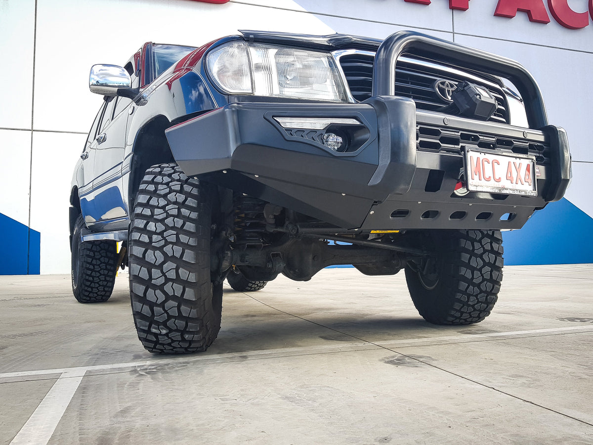 Land Cruiser 100 series 1998-2007  808-01 Phoenix Bull Bar Single Stainless Loop Package - SKU MCC-01007-801SSL