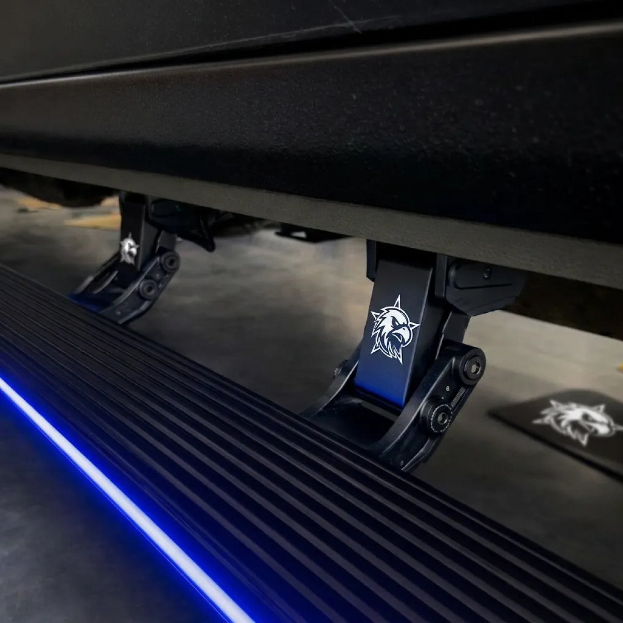 AMTRUX StealthStep Electric Side Steps suits Toyota Tundra (22-26)