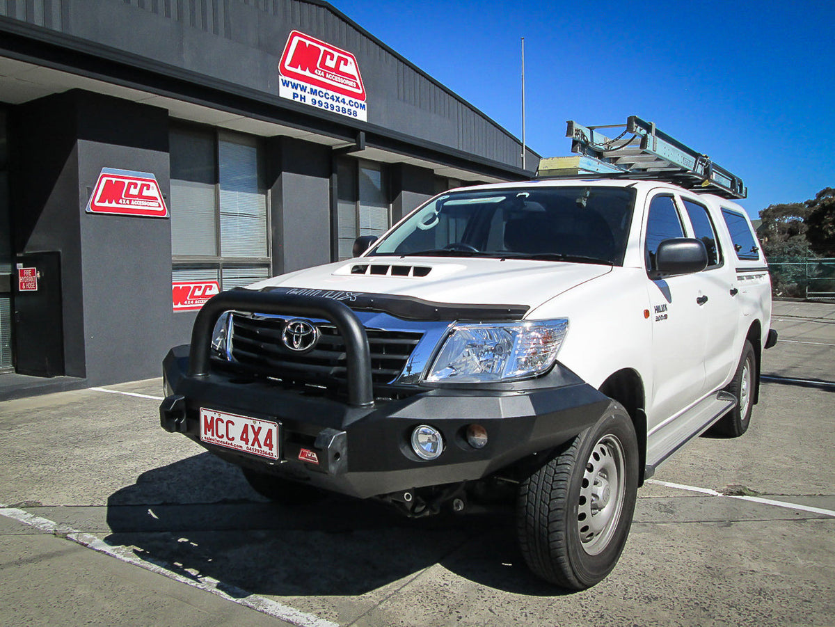 Hilux KUN26R 2012-2015 078-01SQSBL Rocker Bull Bar Single Sand Black Loop Package - SKU MCC-01015-7801SQSBL