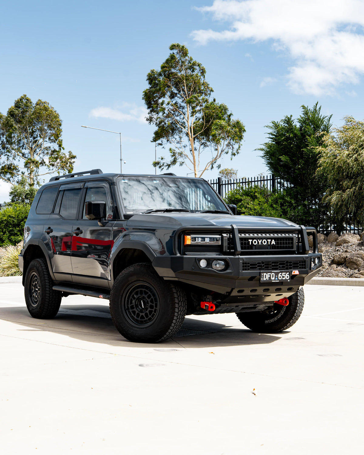 Prado 250 2025-On (With Fog) 707-02 Falcon Bull Bar Black A-Frame Package (LED Foglight) (Sand Black)