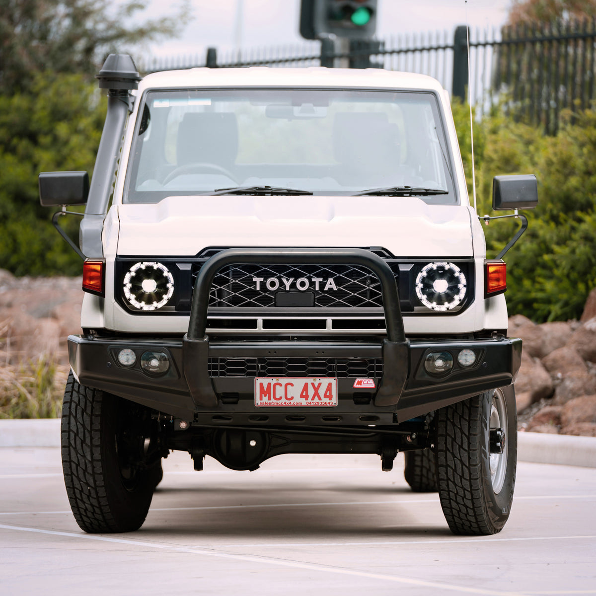 Land Cruiser 70 Series Single Cab 2024-On 707-01 Falcon Bull Bar Single Black Loop Package (LED Foglight)