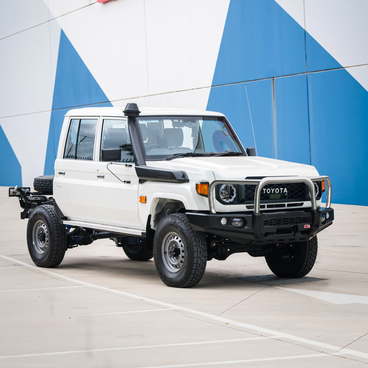 Land Cruiser 70 Series Single Cab 2024-On 707-01 Falcon Bull Bar Triple Stainless Loops Package (LED Foglight)