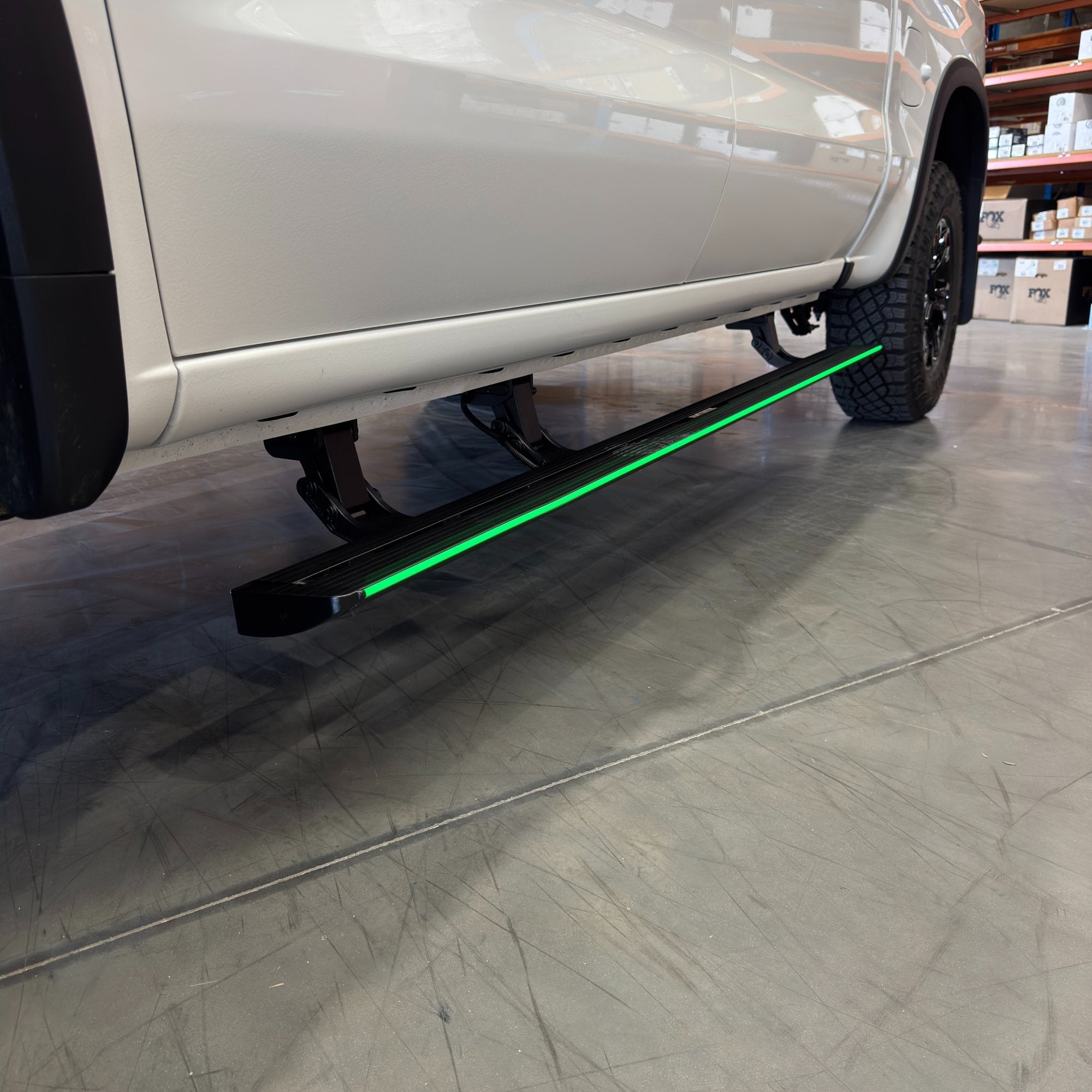 AMTRUX StealthStep Electric Side Steps suits Ford F-150 (21+)