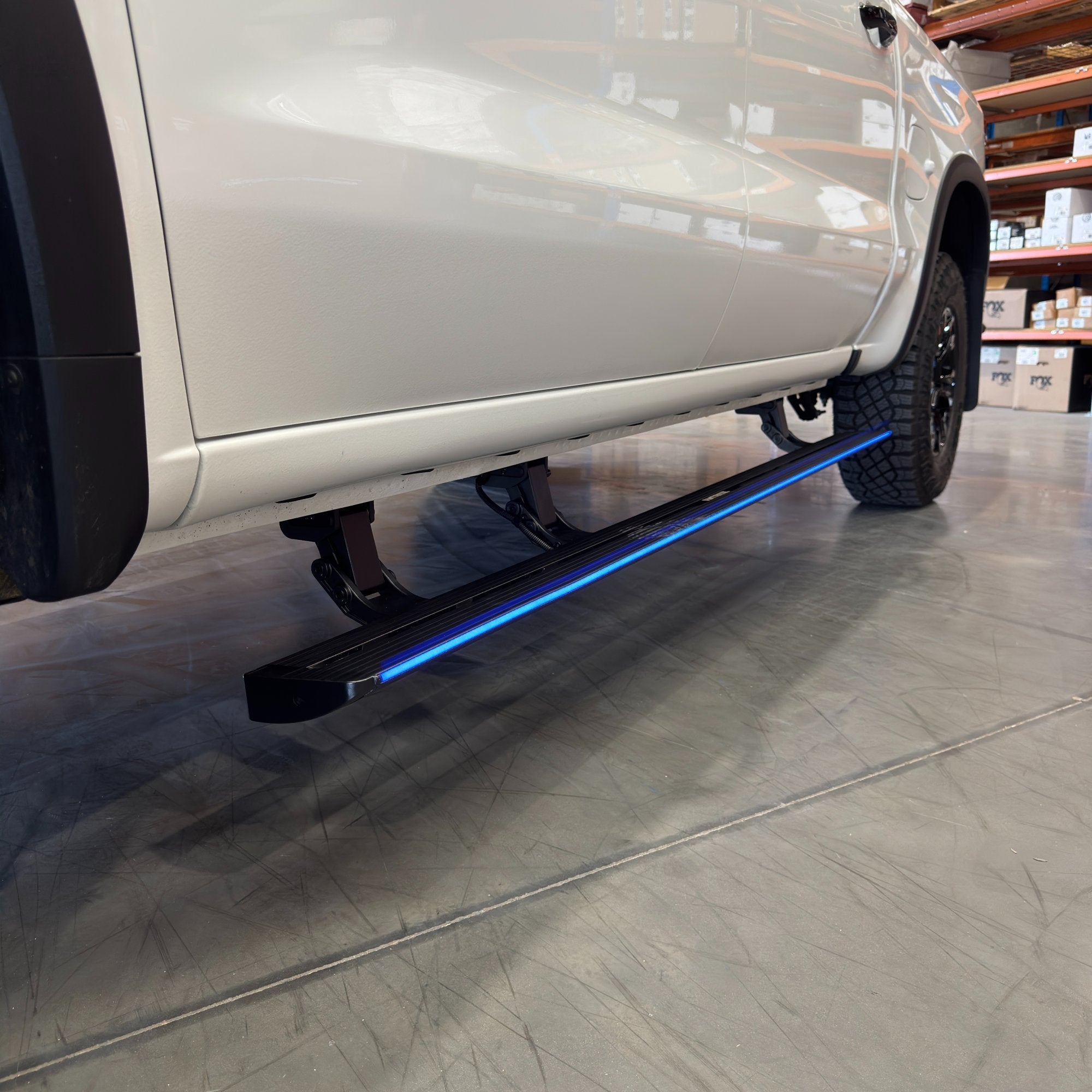 AMTRUX StealthStep Electric Side Steps suits Ford F-250 / F-350 (22-26)