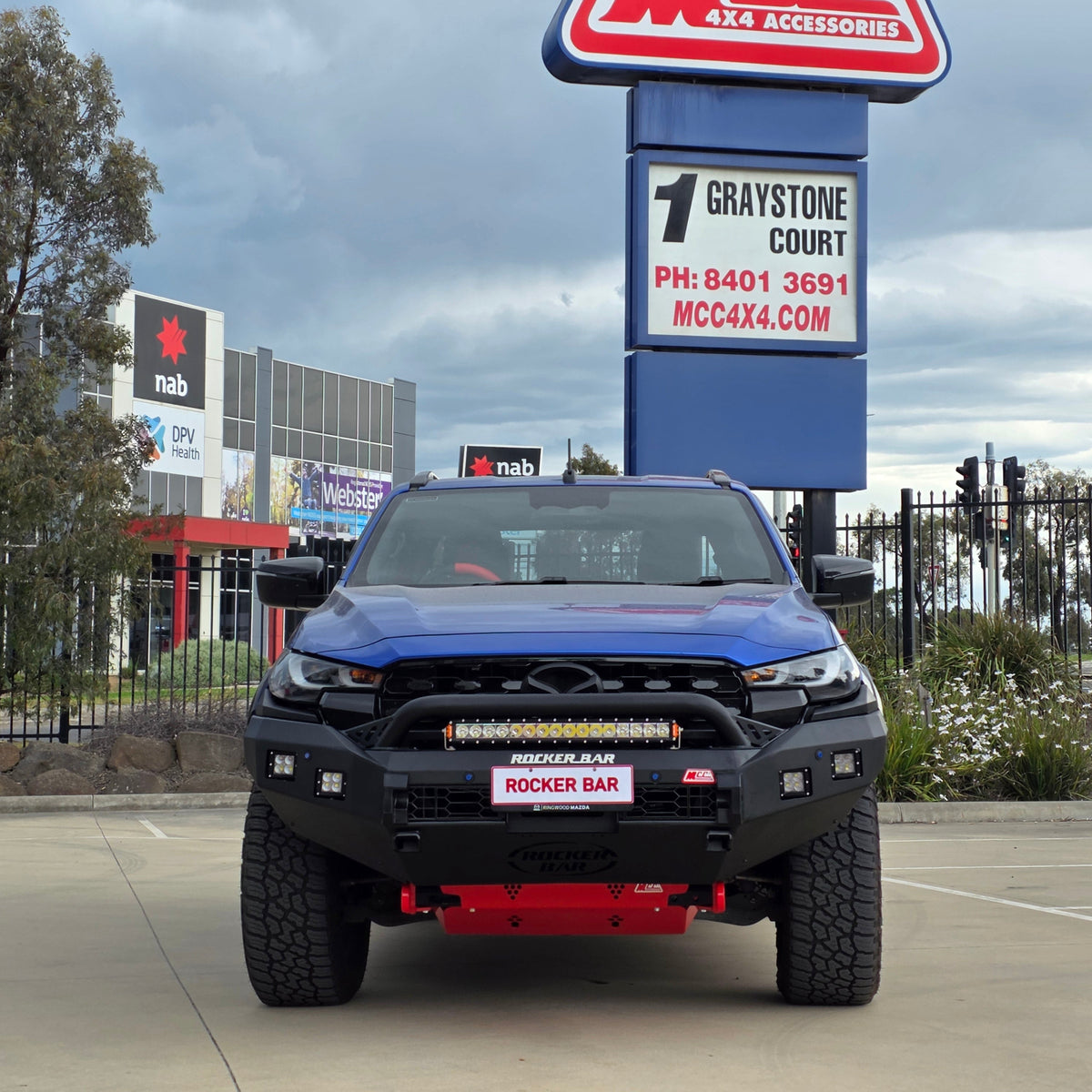BT50 2025-On Facelift 078-01SQL Rocker Bull Bar Single Low Loop Package