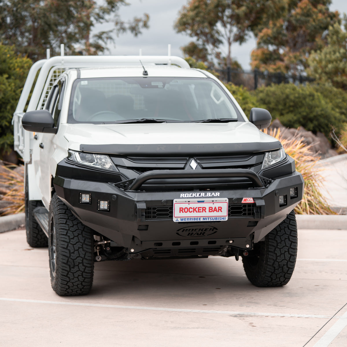 Triton MR 2019-Present 078-01SQL Rocker Bull Bar Single Low Loop Package - SKU MCC-02011-7801SQL