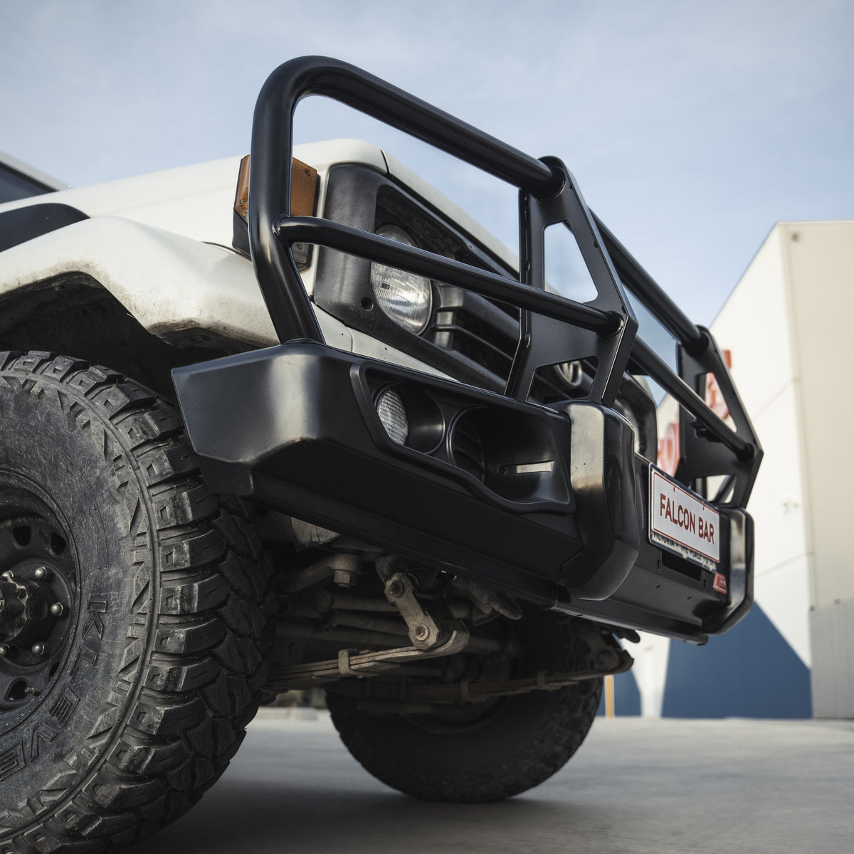 Land Cruiser 70 series 1984-2007 707-02 Falcon Bull Bar Black A-Frame Package (No Foglight) - SKU MCC-01003-702