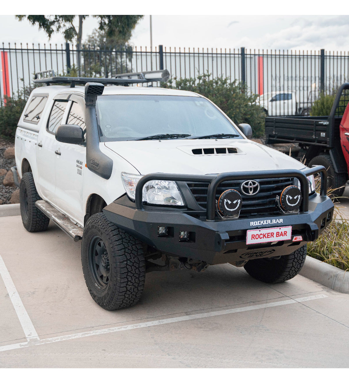 Hilux GGN25R 2005-2011 078-02SQ Rocker Bull Bar Triple Loops Package - SKU MCC-01002-7802SQ