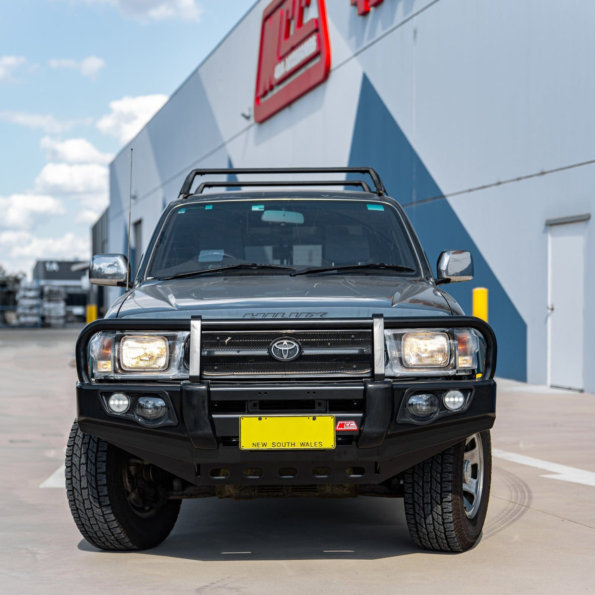 Toyota Hilux 1997-2004 707-02 Falcon Bull Bar Black A-Frame Package (No Foglight) - SKU MCC-01001-702UP