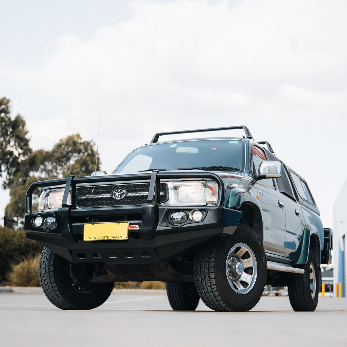 Toyota Hilux 1997-2004 707-02 Falcon Bull Bar Black A-Frame Package (No Foglight) - SKU MCC-01001-702UP