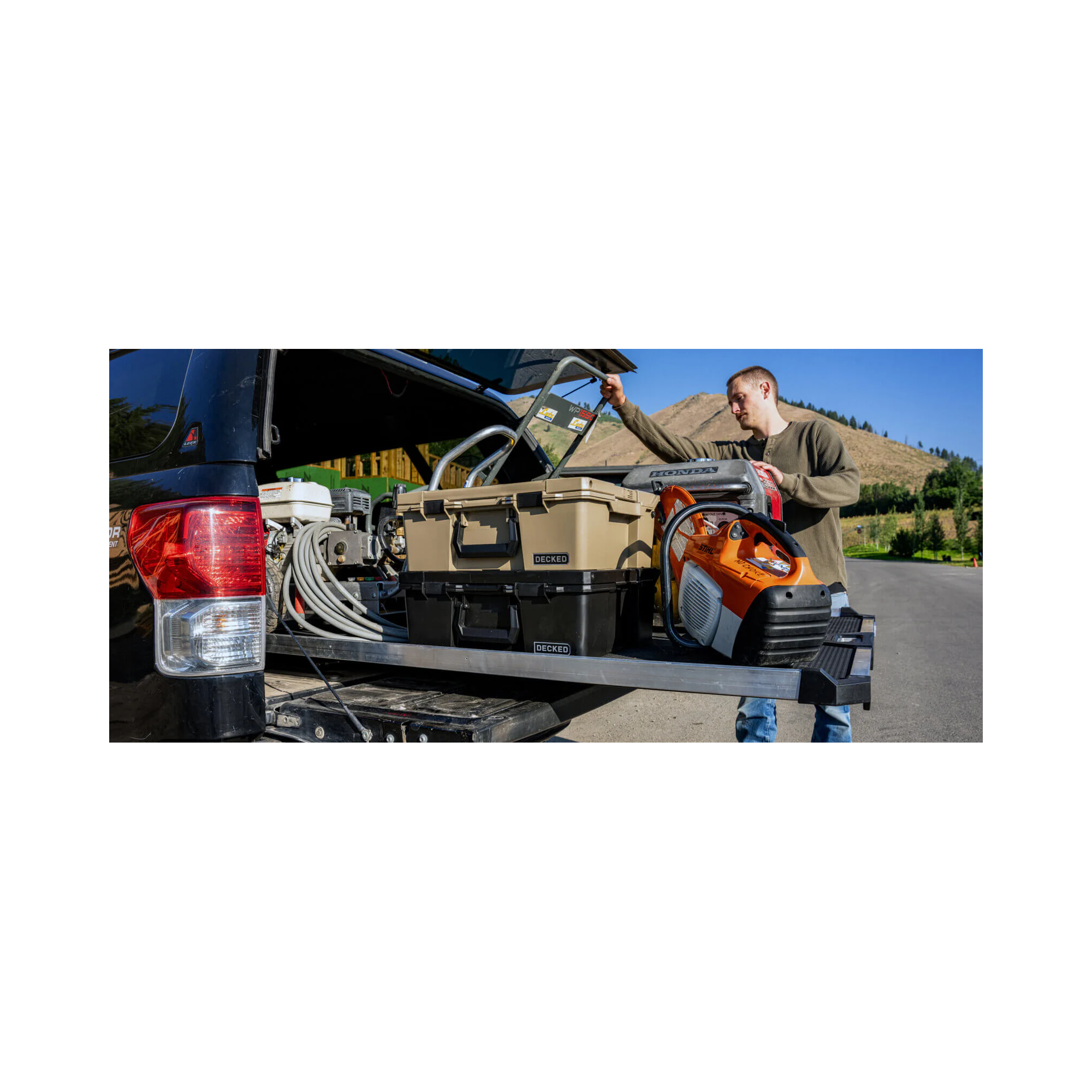 CargoGlide Full Width Truck Bed Slide for 5' Tub Australian Domestic Ute Dual Cab by DECKED
