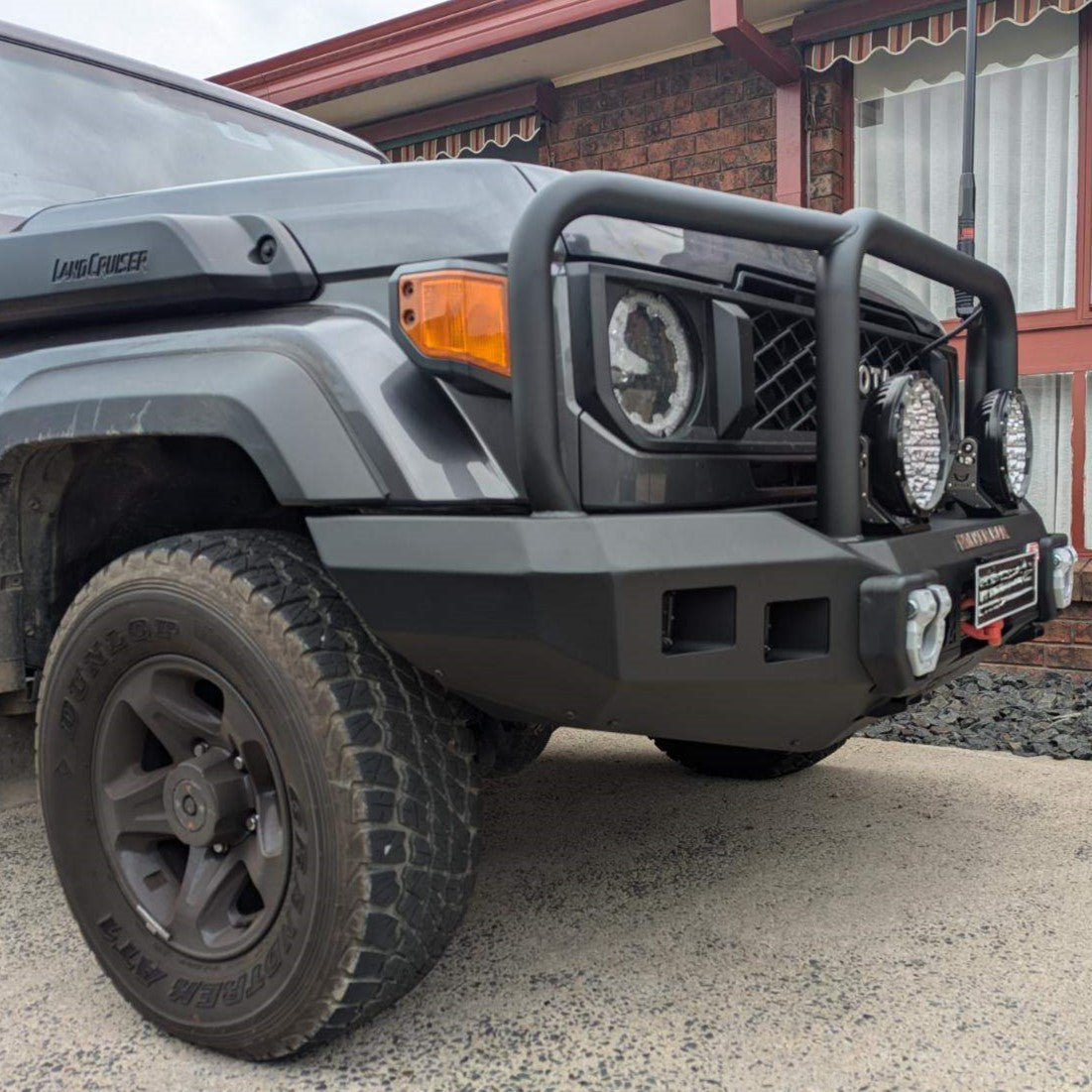Land Cruiser 70s Series 2024-On - 078-02SQ Rocker Bull Bar Triple Loops Package - SKU MCC-01024-7802SQ