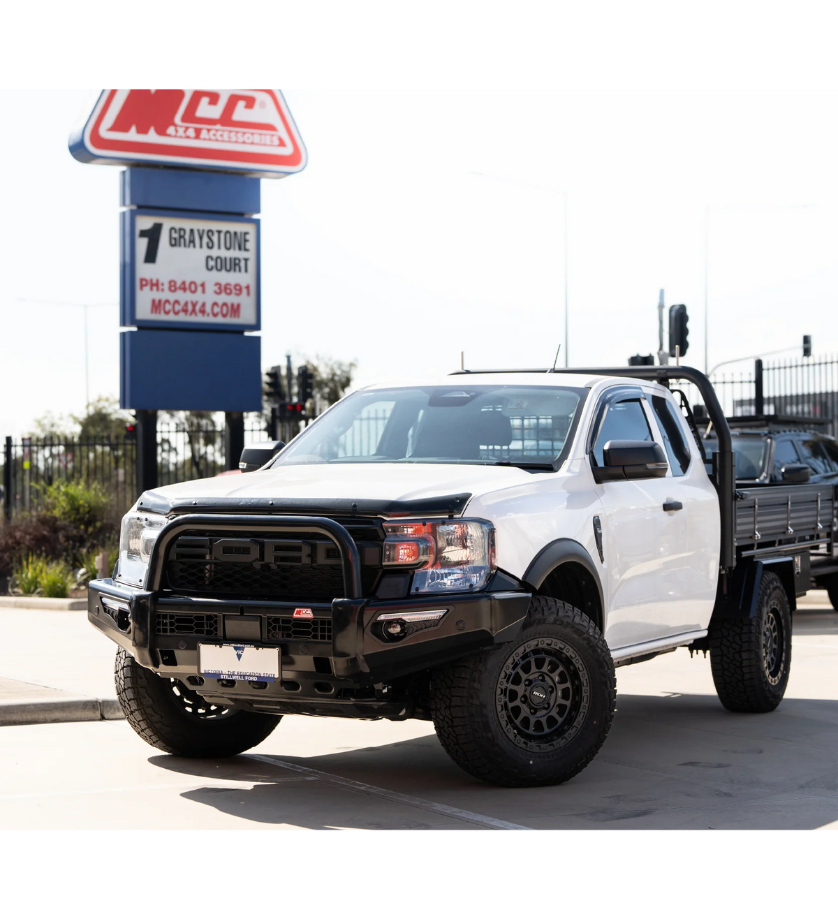 Next-Gen Ranger/Everest 2022-On - 808-01 Phoenix Bull Bar Single Black Loop Package - SKU MCC-05010-801SBL