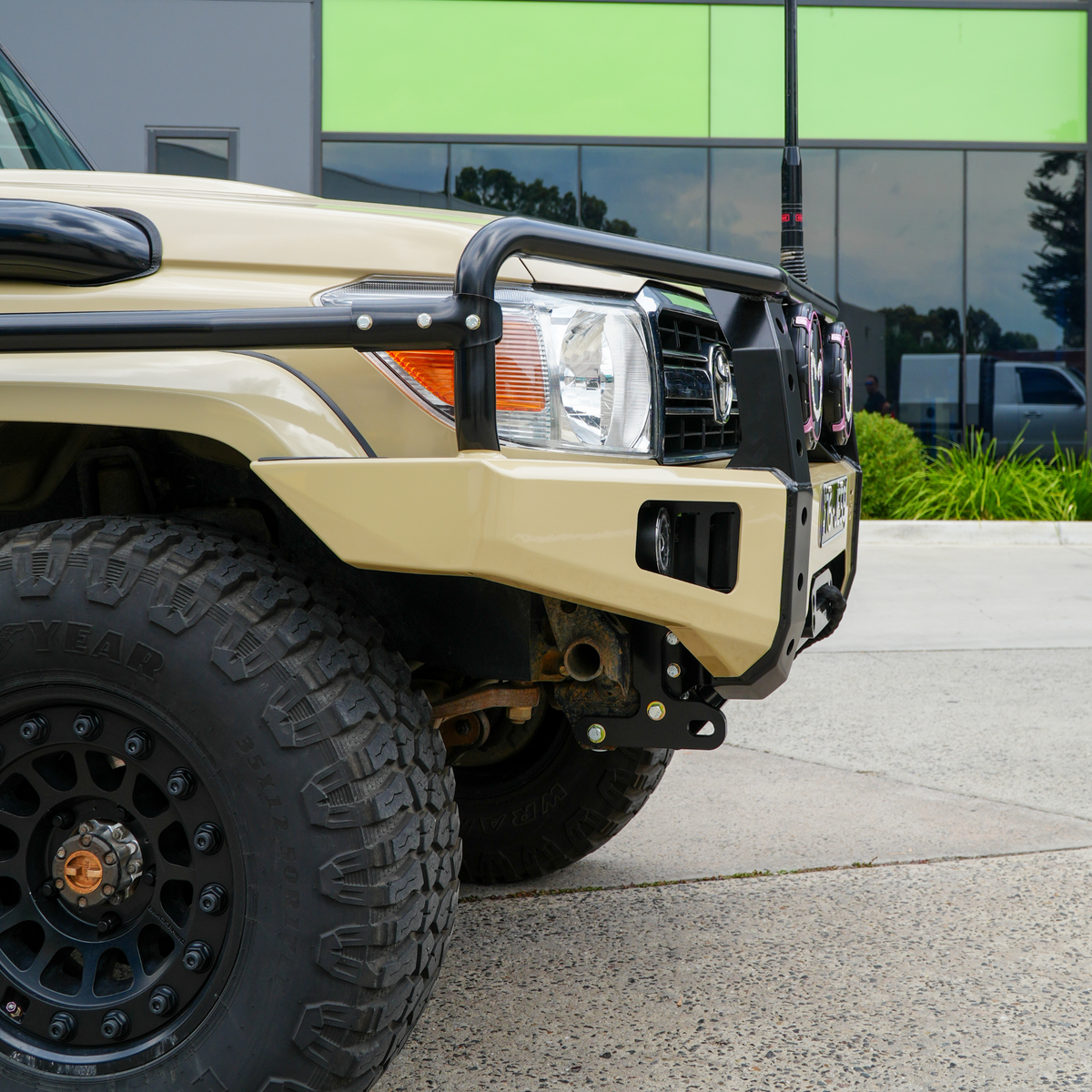 Raslarr 76 78 79 Series Toyota Landcruiser Dallas Bull Bar