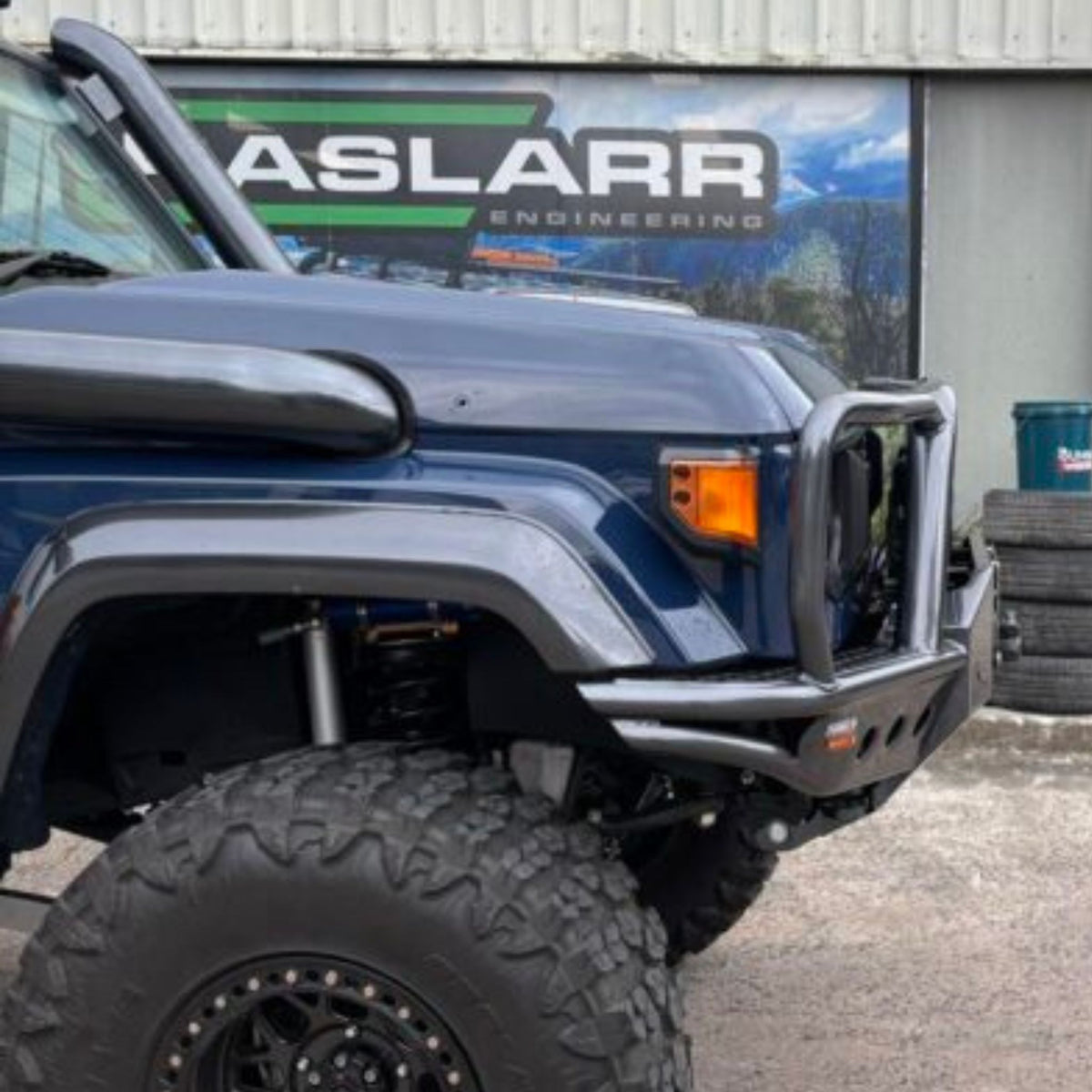 Raslarr 70 Series Facelift Toyota Landcruiser Azza Bull Bar